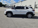 Used 2025 Chevrolet TrailBlazer LS w/ LS Convenience Package image 2