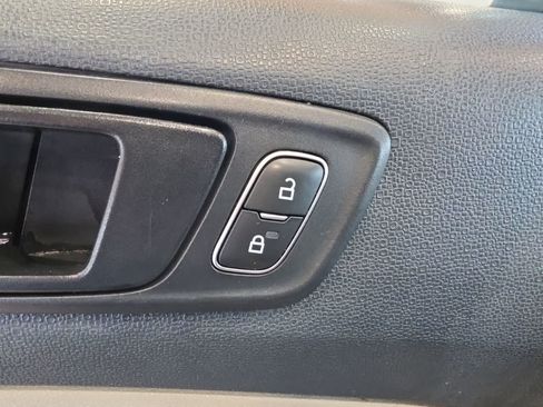 Used 2018 Ford EcoSport S FWD image 19