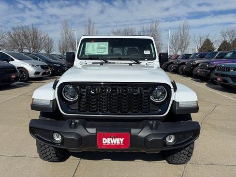 New 2026 Jeep Gladiator Sport AWD/4WD image 2