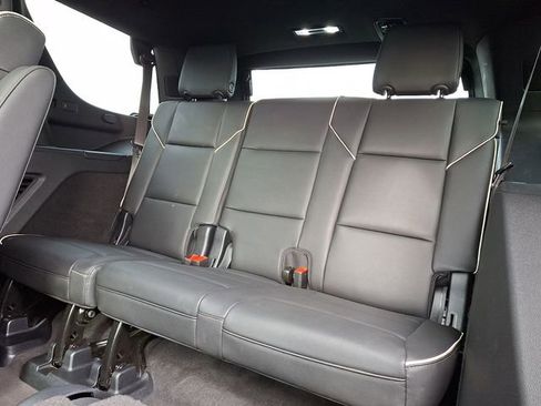 Certified 2025 Cadillac Escalade Premium Luxury image 10