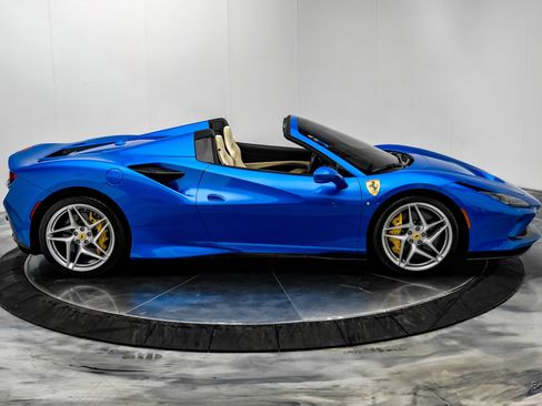 Used 2023 Ferrari F8 Tributo RWD image 27