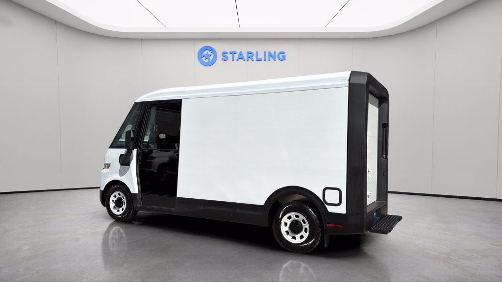 Used 2024 Chevrolet Brightdrop 400 w/ Commercial Equipment Package AWD/4WD image 5