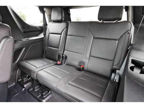 Used 2023 Chevrolet Tahoe High Country RWD image 11