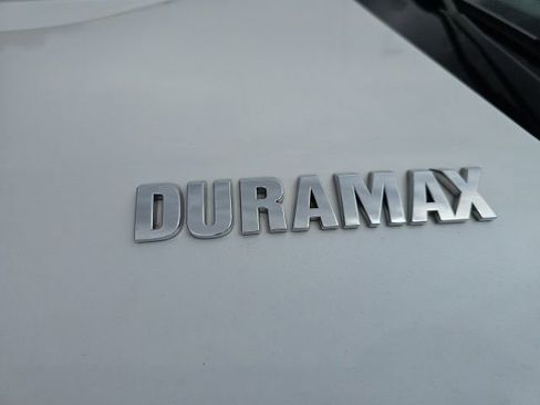 Used 2021 Chevrolet Silverado 1500 LT w/ Z71 Off-Road Package AWD/4WD image 12