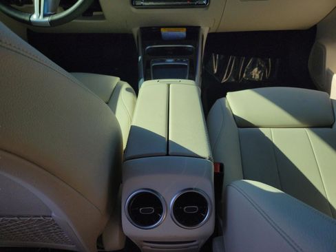 Certified 2025 Mercedes-Benz GLB 250 image 15