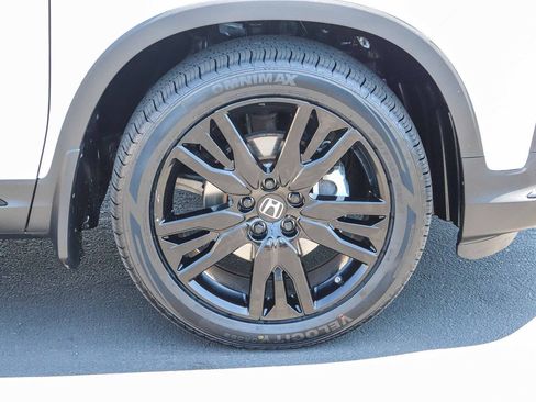 Used 2021 Honda Pilot Black Edition image 11
