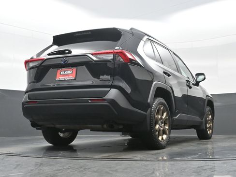 Used 2023 Toyota RAV4 Woodland Edition image 31