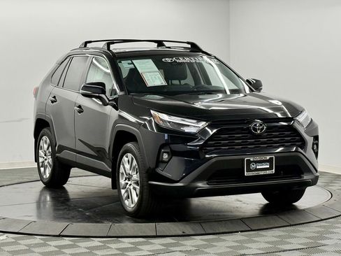 Certified 2025 Toyota RAV4 XLE Premium image 6
