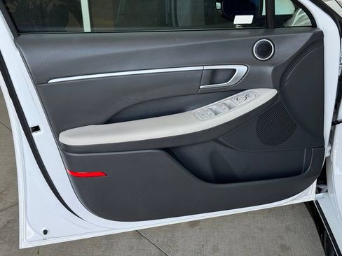 Used 2025 Hyundai Sonata SEL FWD image 22