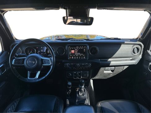 Used 2022 Jeep Wrangler Unlimited Sahara image 33