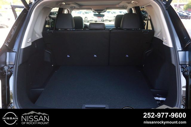Certified 2026 Nissan Rogue Dark Armor FWD image 14