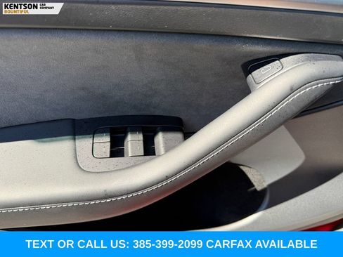 Used 2022 Tesla Model Y Performance AWD/4WD image 16