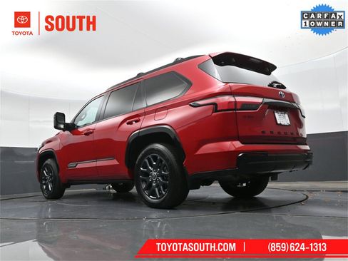 Used 2023 Toyota Sequoia Platinum image 40