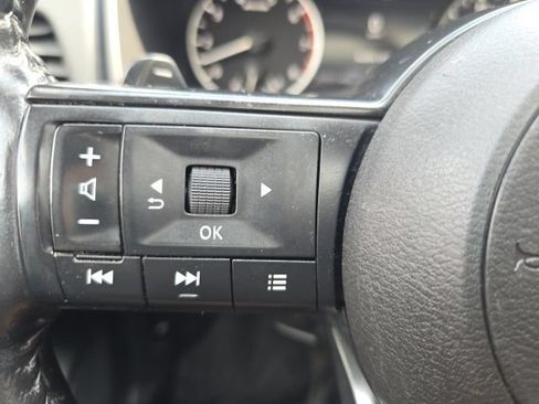 Used 2024 Nissan Rogue SV w/ SV Premium Package AWD/4WD image 25