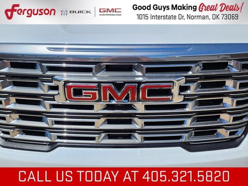 New 2026 GMC Acadia Denali w/ Super Cruise Package FWD image 10