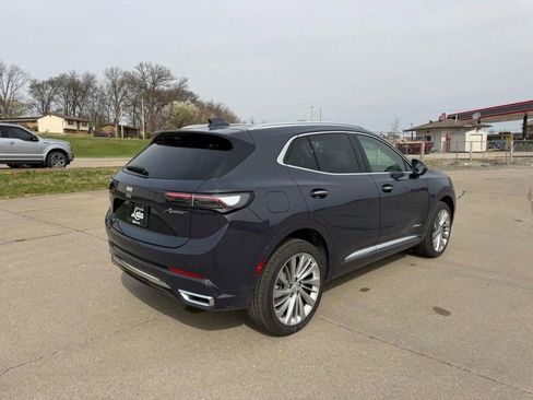 New 2026 Buick Envision Avenir image 3