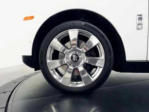 Used 2021 Rolls-Royce Cullinan AWD/4WD image 22
