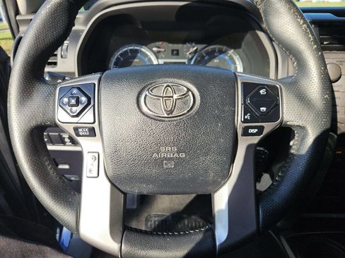 Used 2016 Toyota 4Runner SR5 AWD/4WD image 26