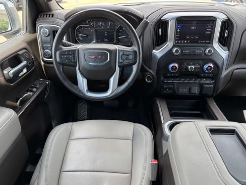 Used 2021 GMC Sierra 1500 SLT RWD image 10