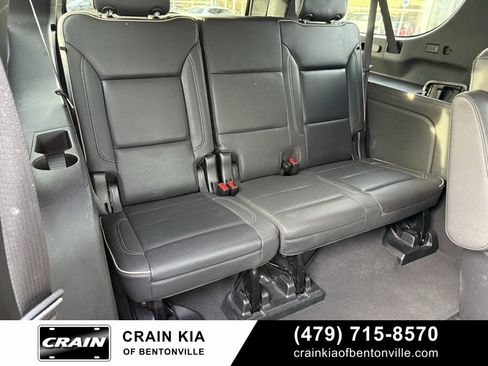 Used 2023 Chevrolet Suburban Premier image 32