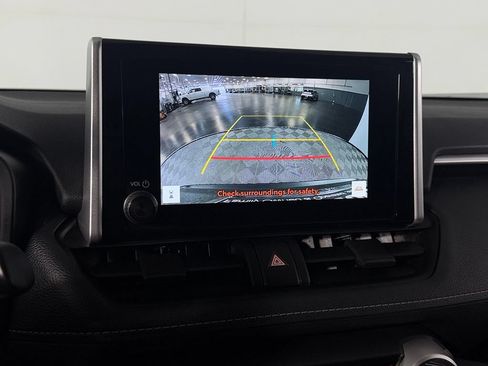 Used 2025 Toyota RAV4 LE FWD image 18