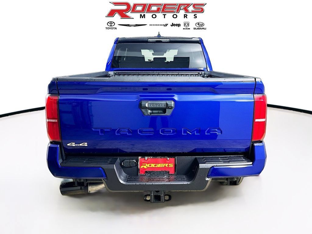 Certified 2025 Toyota Tacoma SR5 AWD/4WD image 7