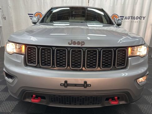 Used 2019 Jeep Grand Cherokee Trailhawk image 4