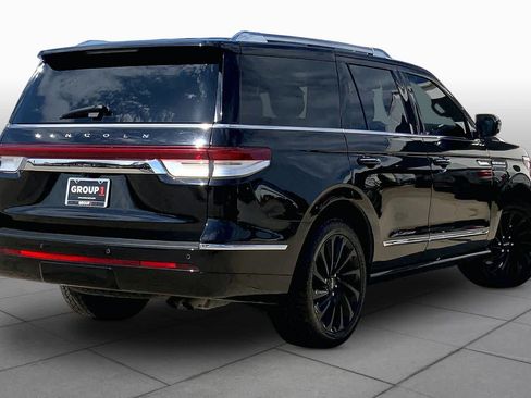 Used 2022 Lincoln Navigator Reserve AWD/4WD image 13