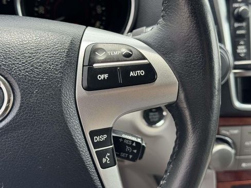 Used 2013 Toyota Highlander Limited AWD/4WD image 12
