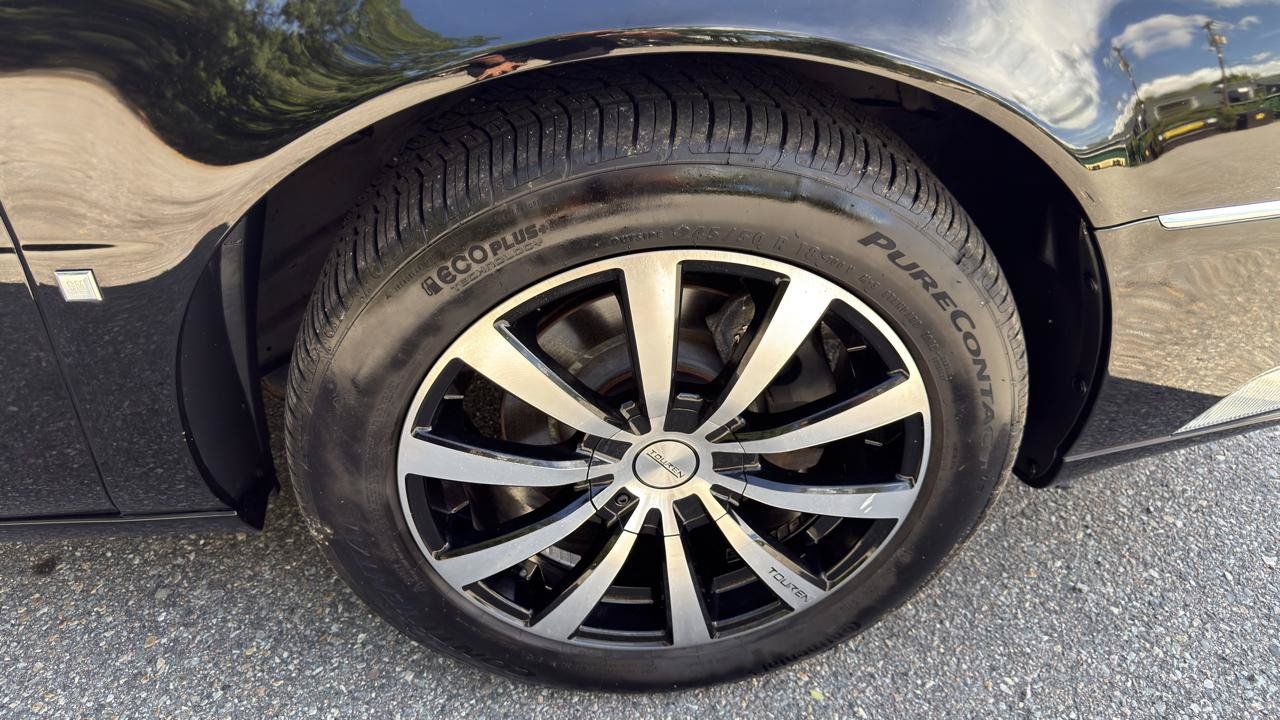 Used 2007 Cadillac DTS Performance FWD image 55