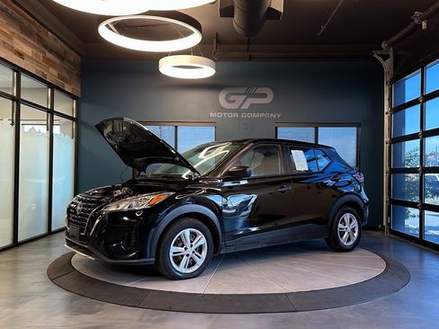 Used 2023 Nissan Kicks S image 22