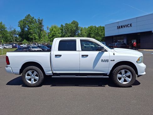 Used 2015 RAM 1500 Express AWD/4WD image 7