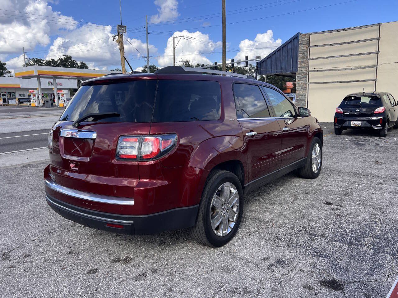 Used 2017 GMC Acadia Limited SLT FWD image 4