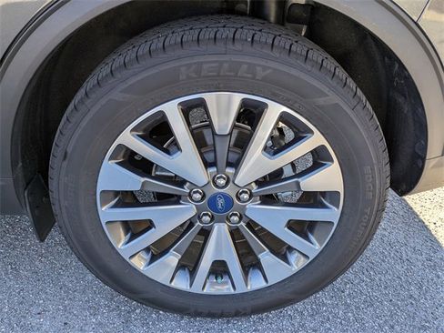 Certified 2020 Ford Escape Titanium image 12