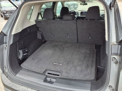 Used 2023 Nissan Rogue S image 24