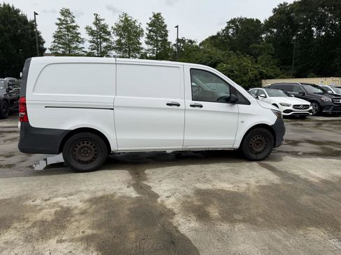 Used 2018 Mercedes-Benz Metris image 24
