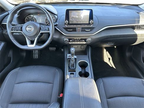 Used 2019 Nissan Altima 2.5 SV image 15