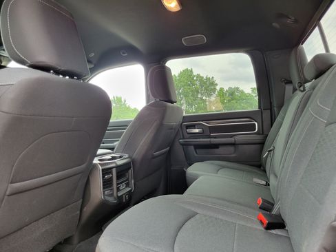 Used 2025 RAM 2500 Big Horn AWD/4WD image 19