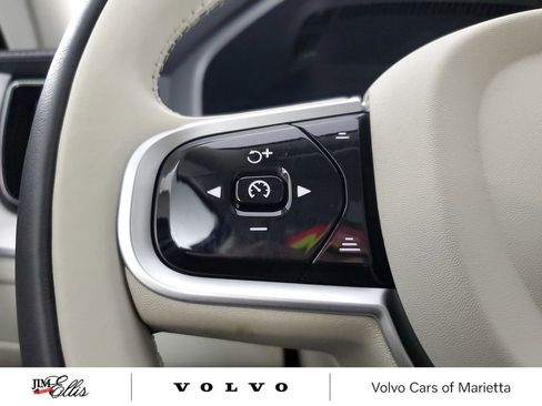 Certified 2026 Volvo XC60 B5 Ultra w/ Protection Package Premier image 26