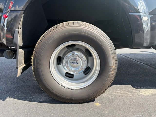 Used 2022 Ford F350 Lariat w/ Chrome Package AWD/4WD image 9