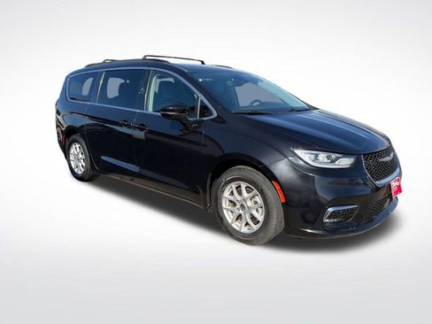 Used 2022 Chrysler Pacifica Touring-L FWD image 10