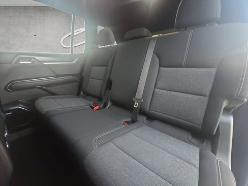 Used 2025 GMC Acadia Elevation image 22