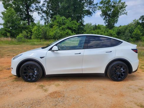 Used 2020 Tesla Model Y Long Range AWD/4WD image 4