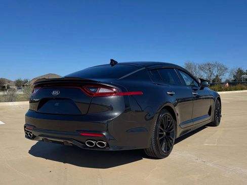 Used 2019 Kia Stinger Premium image 4