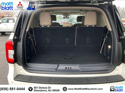 Used 2022 Ford Expedition XLT image 36