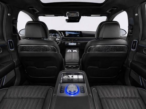 Used 2023 Genesis G90 3.5T AWD/4WD image 27