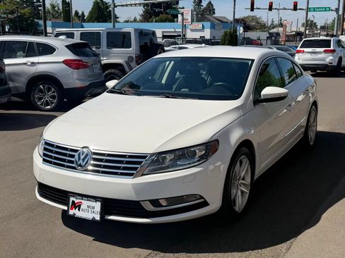 Used 2013 Volkswagen CC Sport FWD image 6