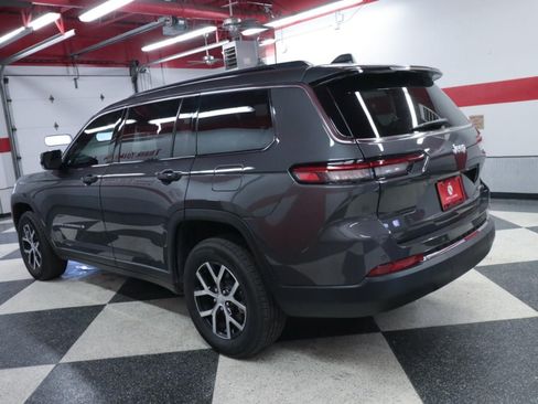 Used 2025 Jeep Grand Cherokee L Limited RWD image 6