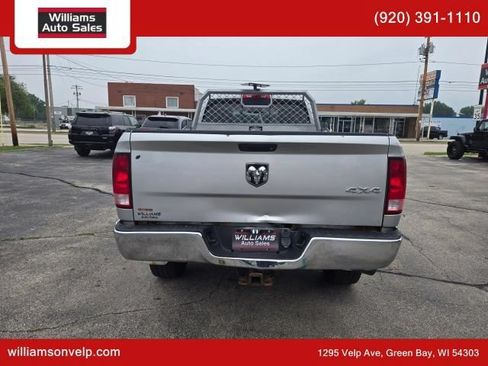 Used 2018 RAM 3500 Tradesman w/ Chrome Appearance Group AWD/4WD image 4