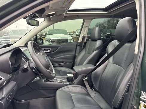 Used 2023 Subaru Forester Touring image 10